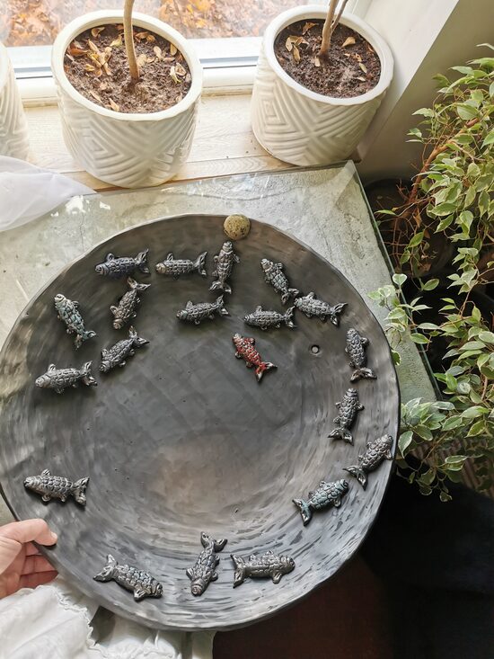 Ļoti liels šķivis ar magnētiem